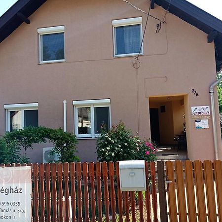 Partifecske Vendeghaz Hotel Tiszafüred Екстериор снимка