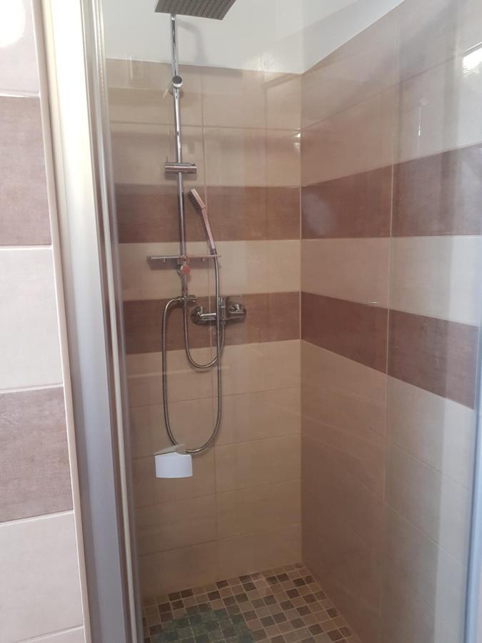 Partifecske Vendeghaz Hotel Tiszafüred Екстериор снимка