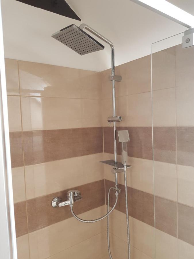 Partifecske Vendeghaz Hotel Tiszafüred Екстериор снимка