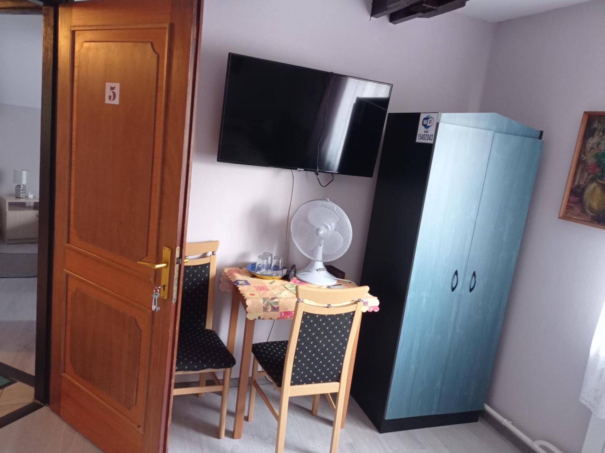 Partifecske Vendeghaz Hotel Tiszafüred Екстериор снимка