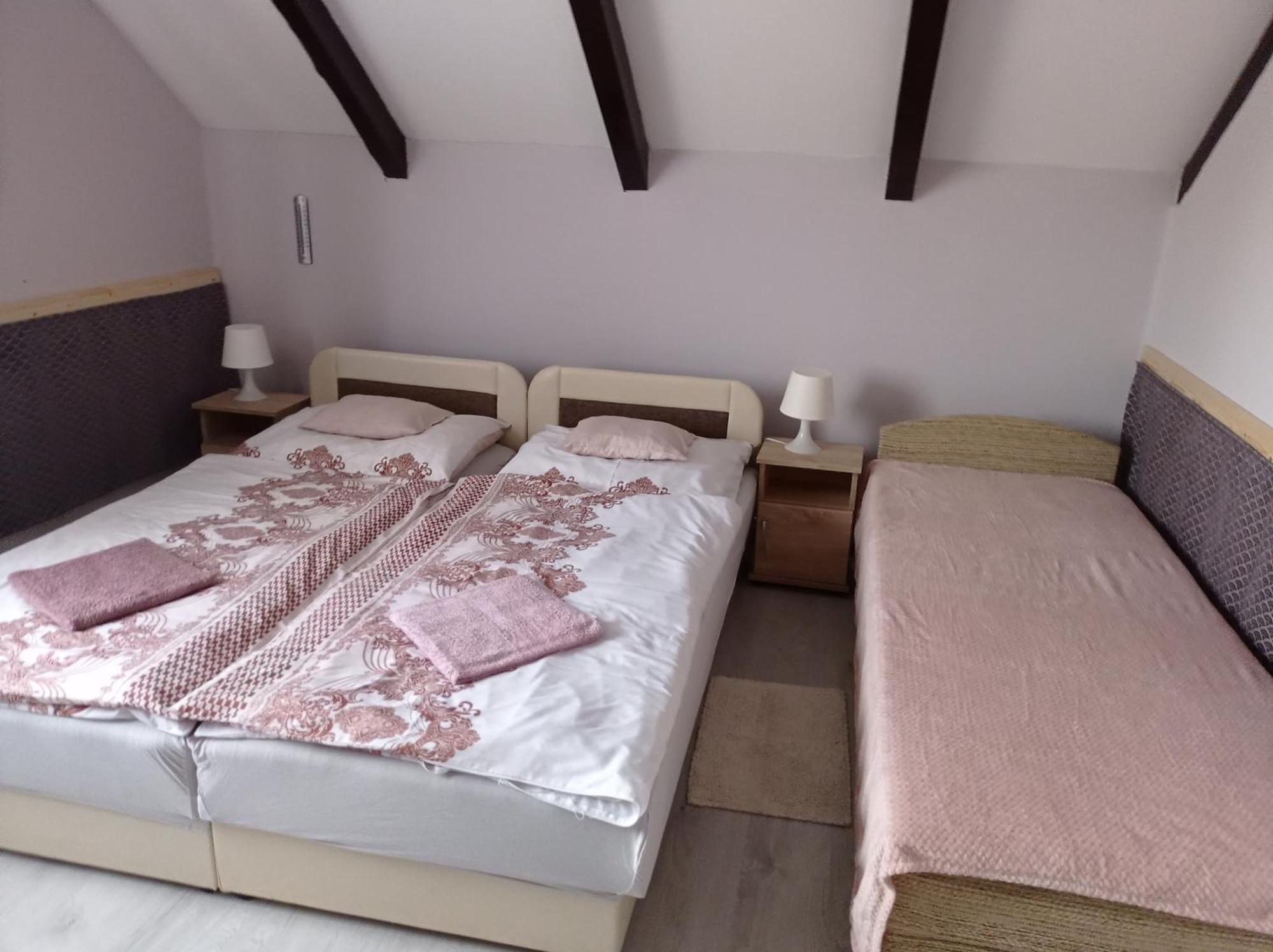 Partifecske Vendeghaz Hotel Tiszafüred Екстериор снимка