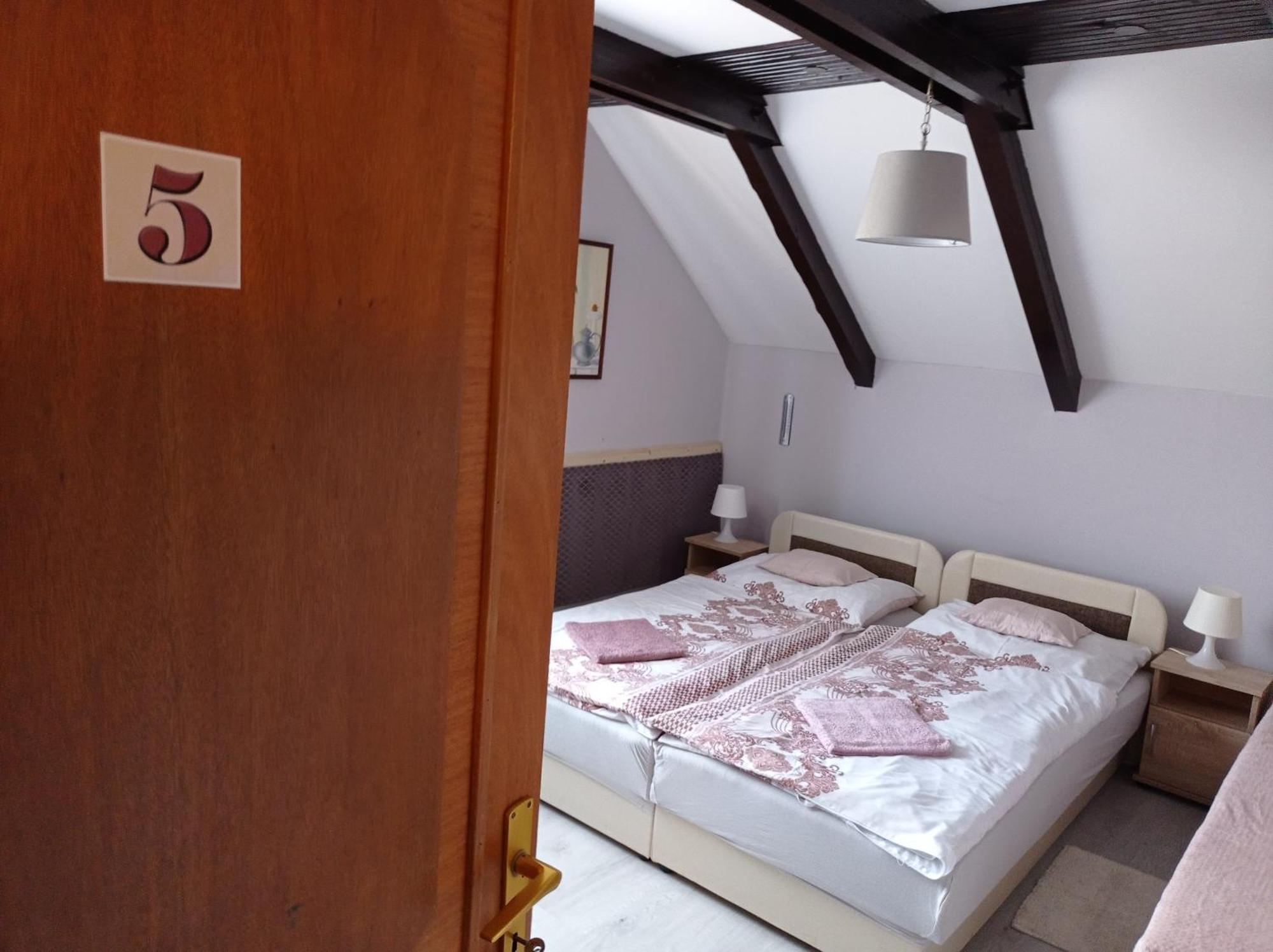 Partifecske Vendeghaz Hotel Tiszafüred Екстериор снимка