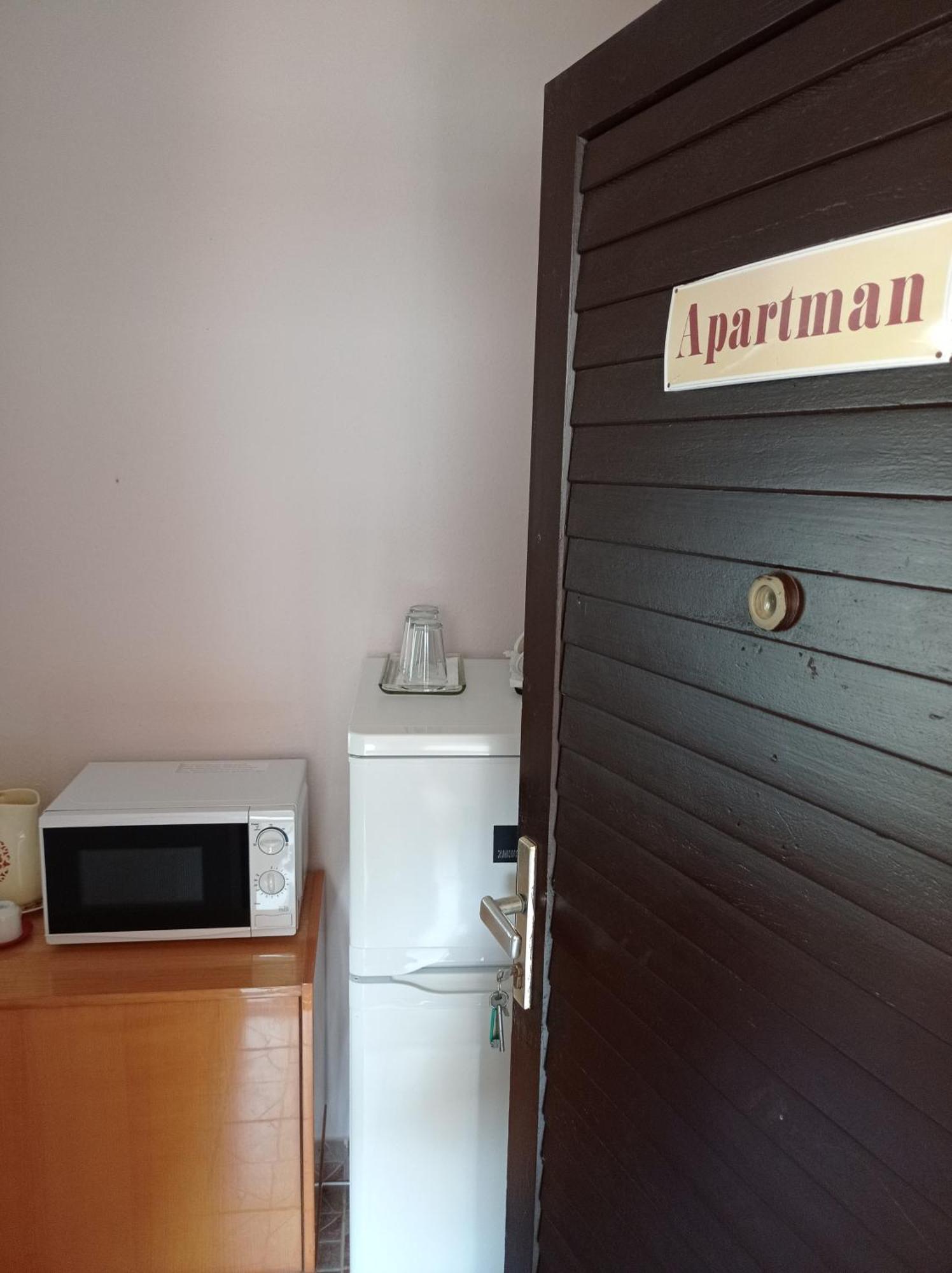 Partifecske Vendeghaz Hotel Tiszafüred Екстериор снимка